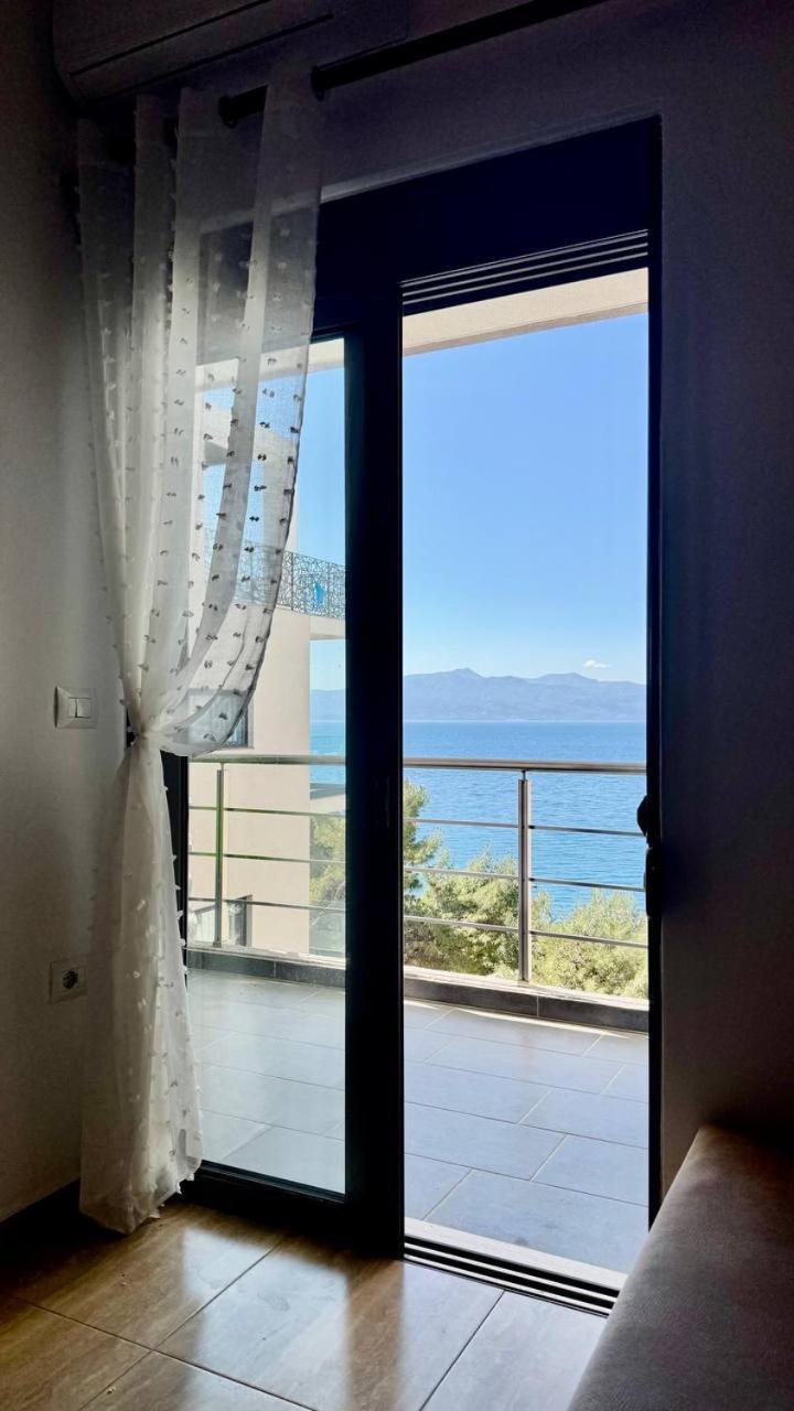 4 Seasons Sea View Apartament Saranda